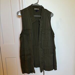 Olive Green Sleeveless Utility Vest
